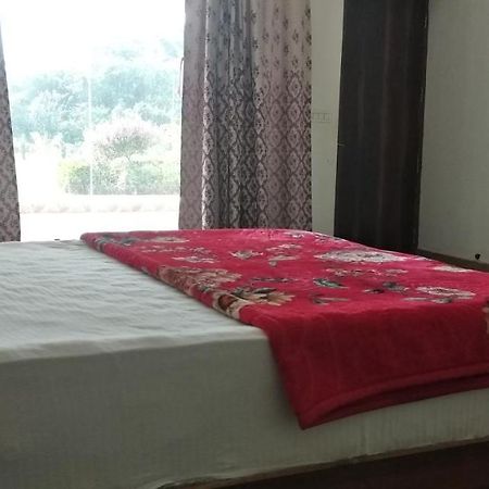 Radha Rani Mahal Khajuraho Hotel Buitenkant foto
