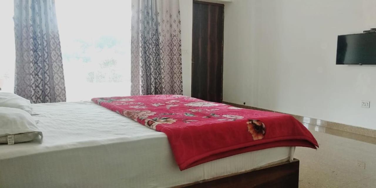 Radha Rani Mahal Khajuraho Hotel Buitenkant foto