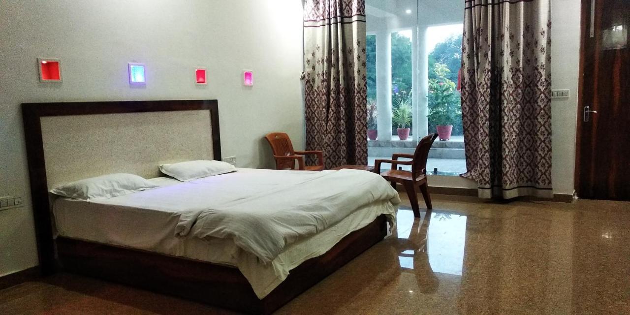 Radha Rani Mahal Khajuraho Hotel Buitenkant foto